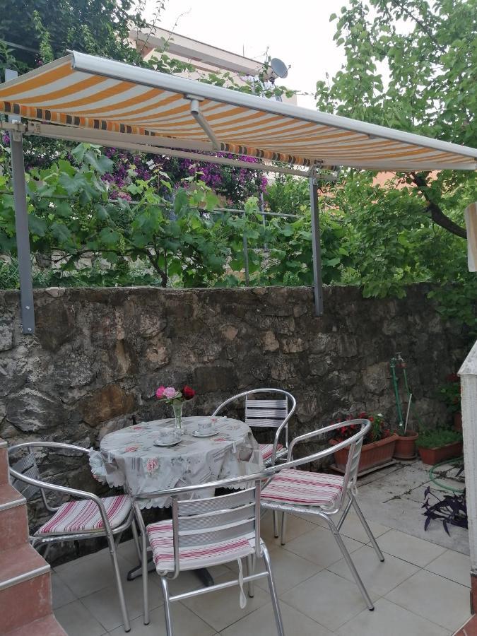 Apartments Kuc Бар Екстериор снимка