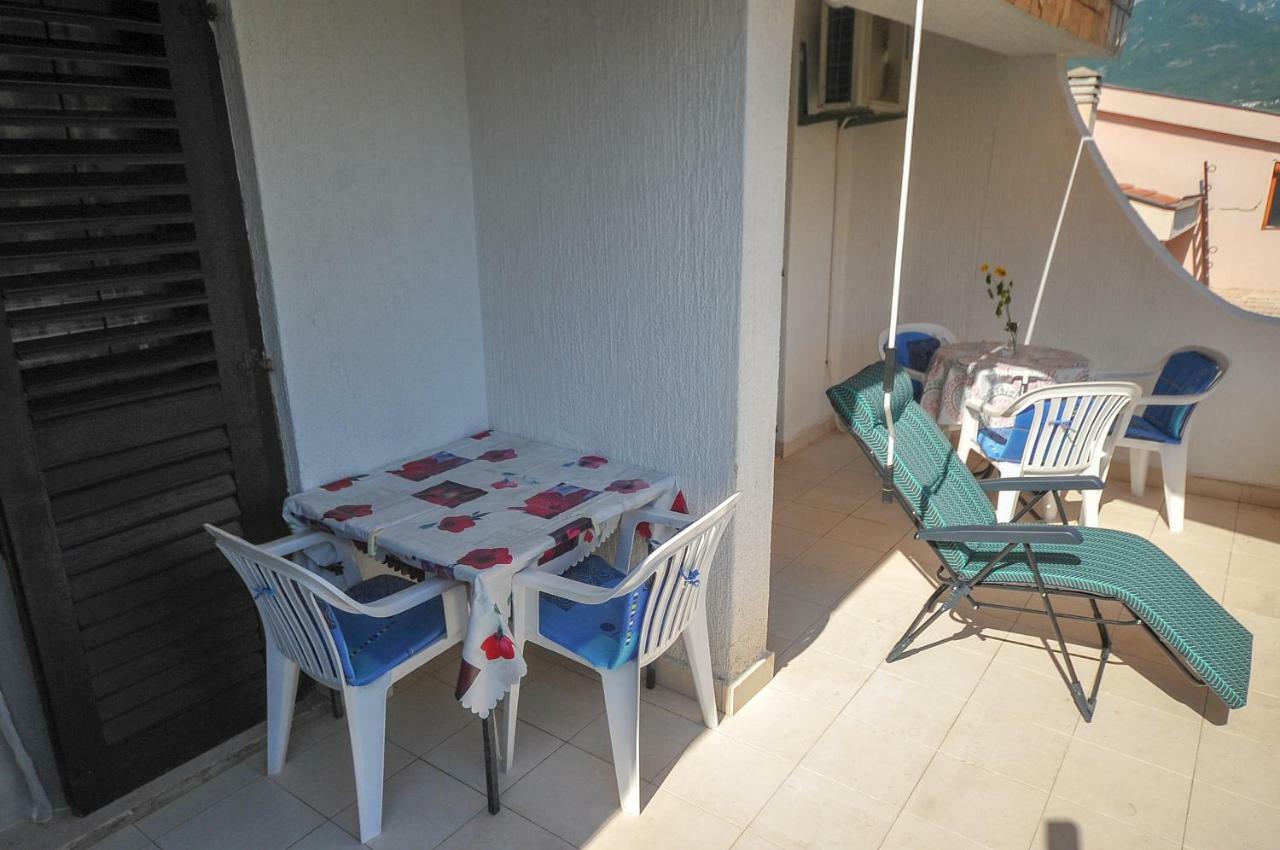 Apartments Kuc Бар Екстериор снимка